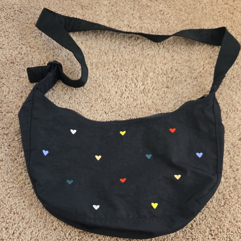 BAGGU Black Medium Crescent Crossbody Bag Embroidered Hearts